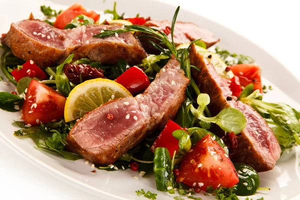 Salad Vegetables Sliced Beef — Stock Photo, Image