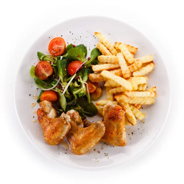 Glasierte Chicken Wings Mit Gemüse Und Pommes — Stockfoto