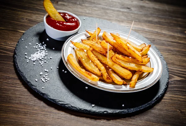 French Fries Skewers Bbq Sauce — Stock Photo, Image