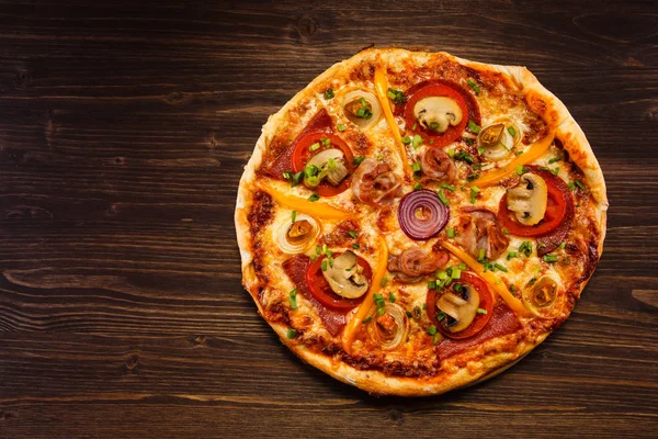 Pizza Wooden Background Copy Space — Stock Photo, Image