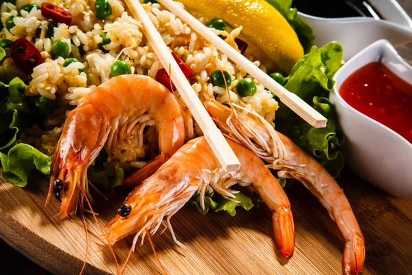 Asian Meal Rice Green Peas Tiger Shrimps Sauces Served Chopsticks — 스톡 사진