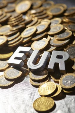 euro para yığını