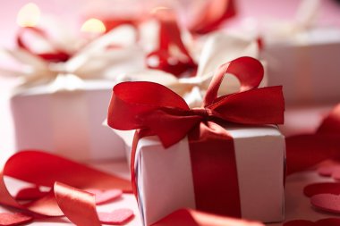 Sevgililer günü için hediye