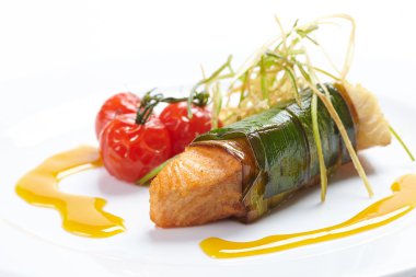 sebzeli somon bifteği