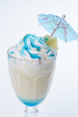 Lezzetli yaz kokteyl