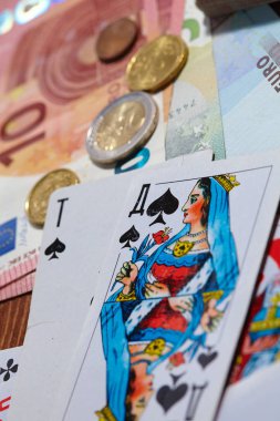 oyun kartları ve para