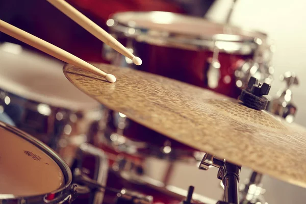 Conceptuele afbeelding van drums — Stockfoto
