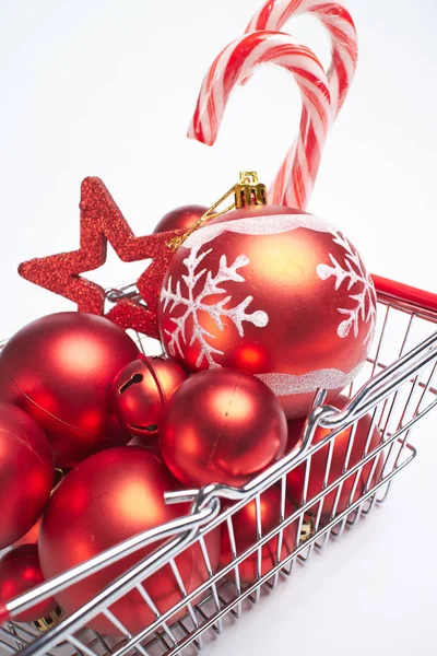 Karácsonyi bálok-ben található bevásárló kosárba — Stock Fotó