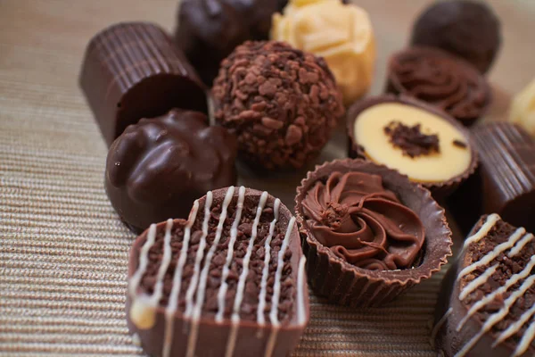 Chutné čokoládové sladkosti — Stock fotografie