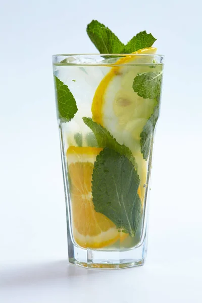 Frische Sommer-Limonade — Stockfoto