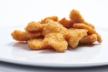 kızarmış tavuk nuggets  