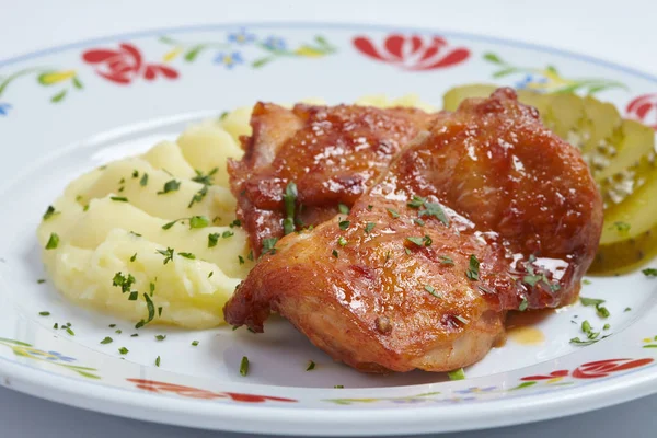 Chicken meat with mashed potato — Stock Photo, Image