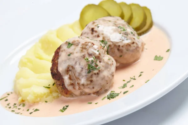 Tasty meatballs with mashed potato — Stock Photo, Image