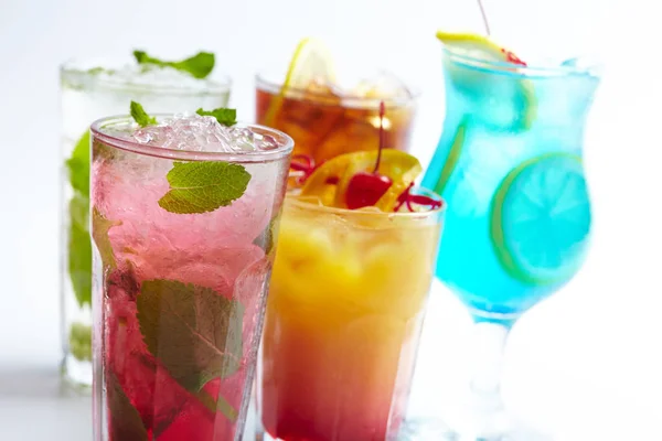 Sabrosas bebidas de verano —  Fotos de Stock