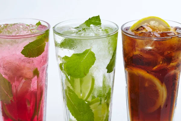 Tasty summer drinks — Stock Photo, Image