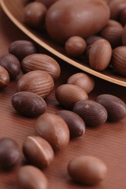 çikolata Paskalya yumurtaları