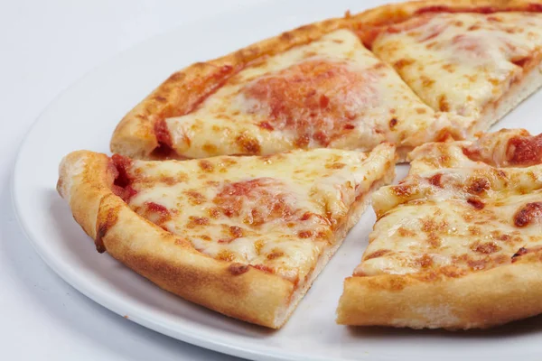 Friss, ízletes pizza — Stock Fotó
