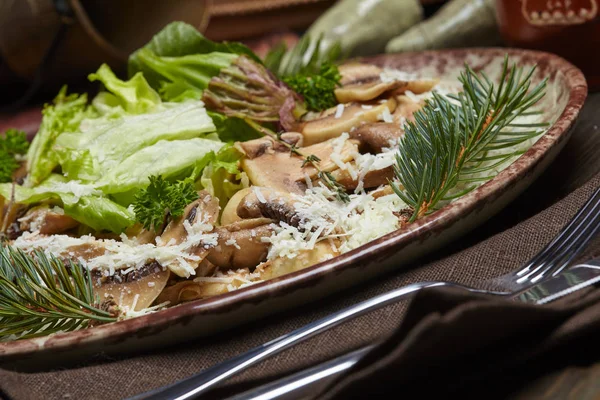 Sabrosa ensalada de setas — Foto de Stock