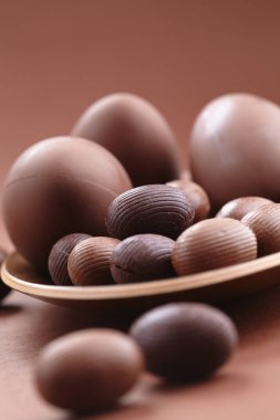 çikolata Paskalya yumurtaları