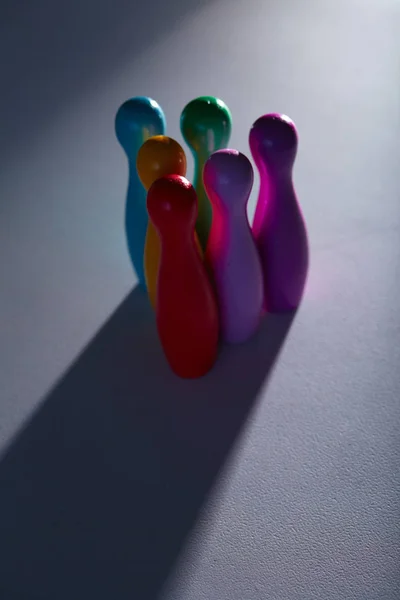 Coloridos bolos de plástico — Foto de Stock
