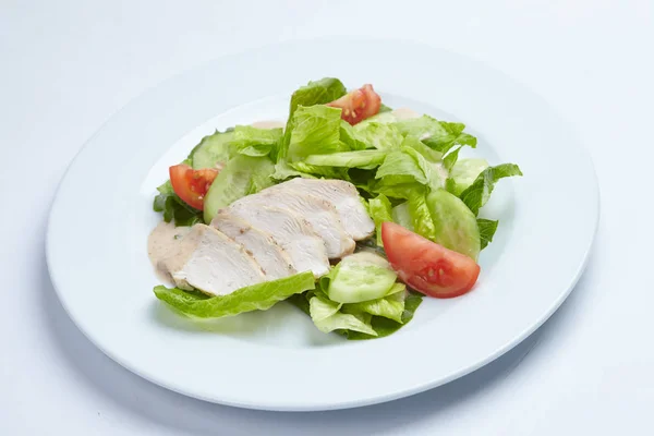 Heerlijke salade met vlees — Stockfoto