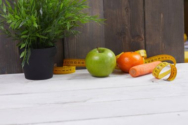 ölçme bant ile meyve