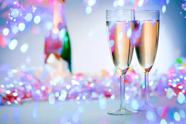 confetti and glasses of champagne