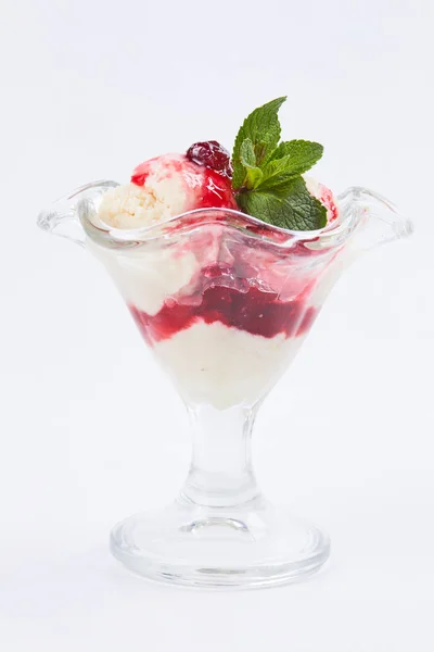 Ice cream with berry jam — Stock Photo, Image