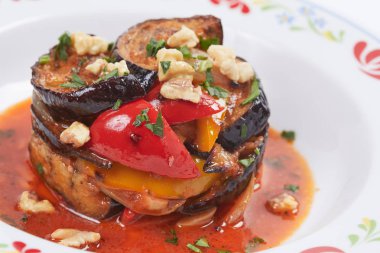 Lezzetli kızarmış patlıcan