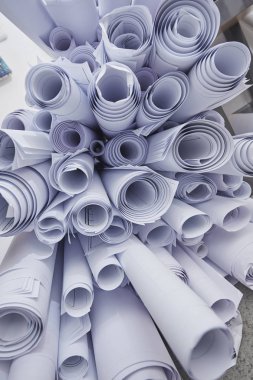 beyaz kağıt ve rulo