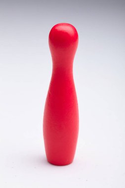 kırmızı renkli skittle 