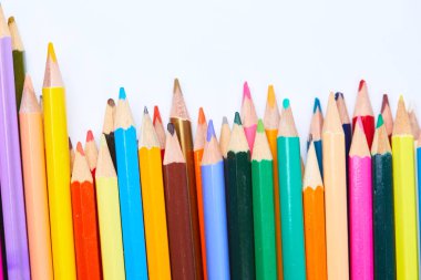 renkli kalemler çeşitleri 