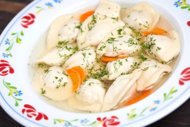 Ev yapımı etli börek.