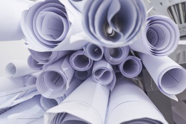 beyaz kağıt ve rulo