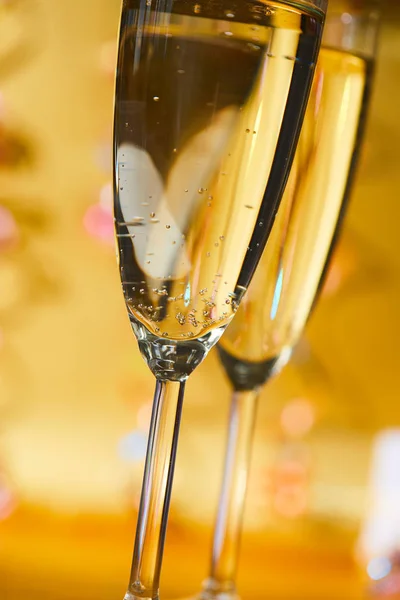 Vinhedos com champanhe frio — Fotografia de Stock