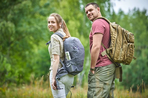 ormandaki iki gezginler 