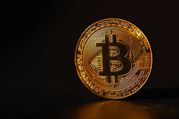 Masadaki Altın Bitcoin