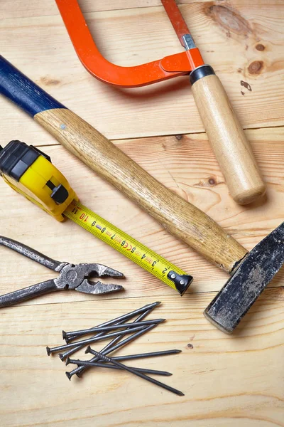 İnşaat aletleri seti 