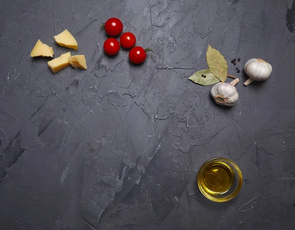 Roșii cherry cu brânză și usturoi — Fotografie, imagine de stoc