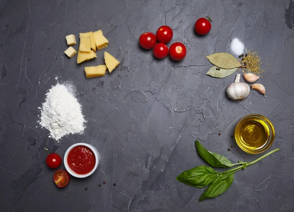 Tomates cherry con queso y ajo —  Fotos de Stock