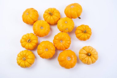 küçük turuncu kabak