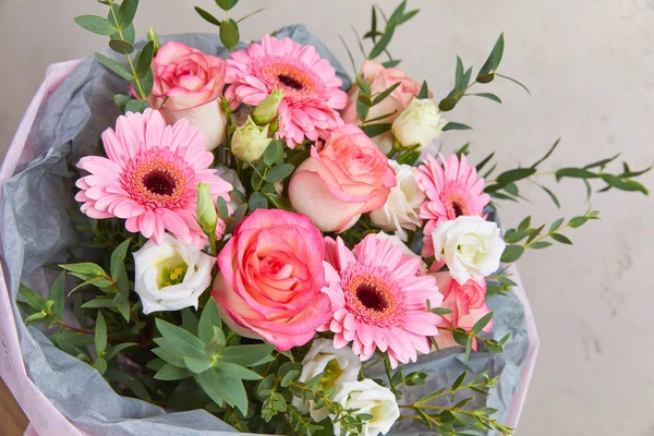 Bright flower bouquet — Stock Photo, Image