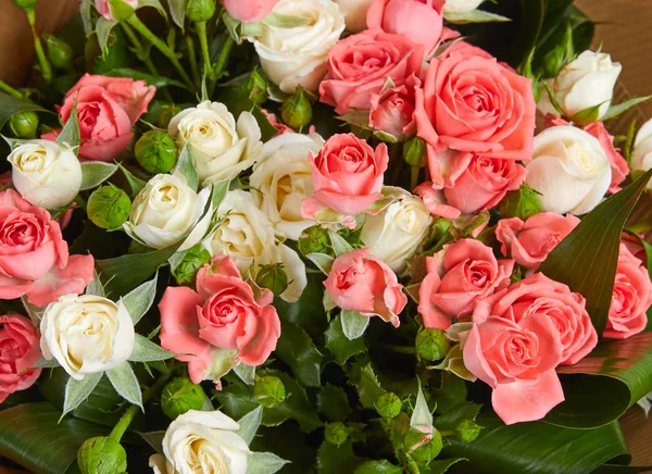 parlak çiçek buketi