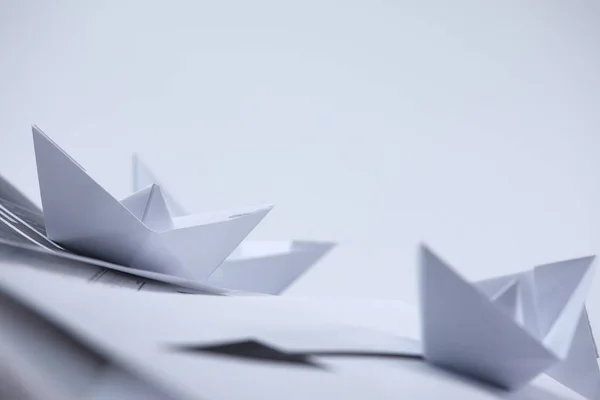 Paper origami boats — Stock Photo, Image
