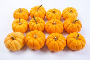 küçük turuncu kabak