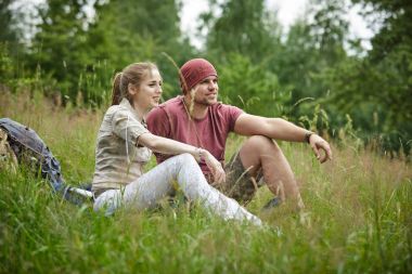 iki gezginler yaz çayır