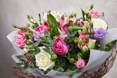 parlak çiçek buketi