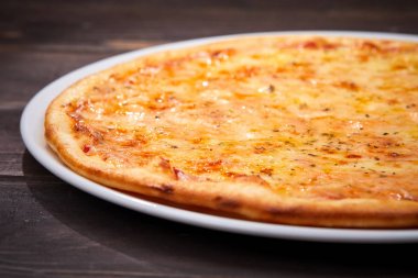 lezzetli pizza peyniri ile 