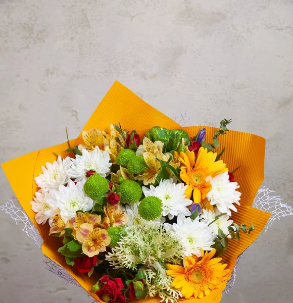 Ramo de flores brillante —  Fotos de Stock