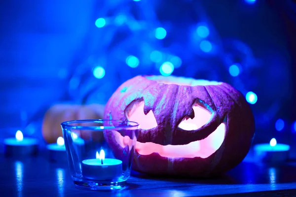 Zucca di Halloween incandescente festiva — Foto Stock